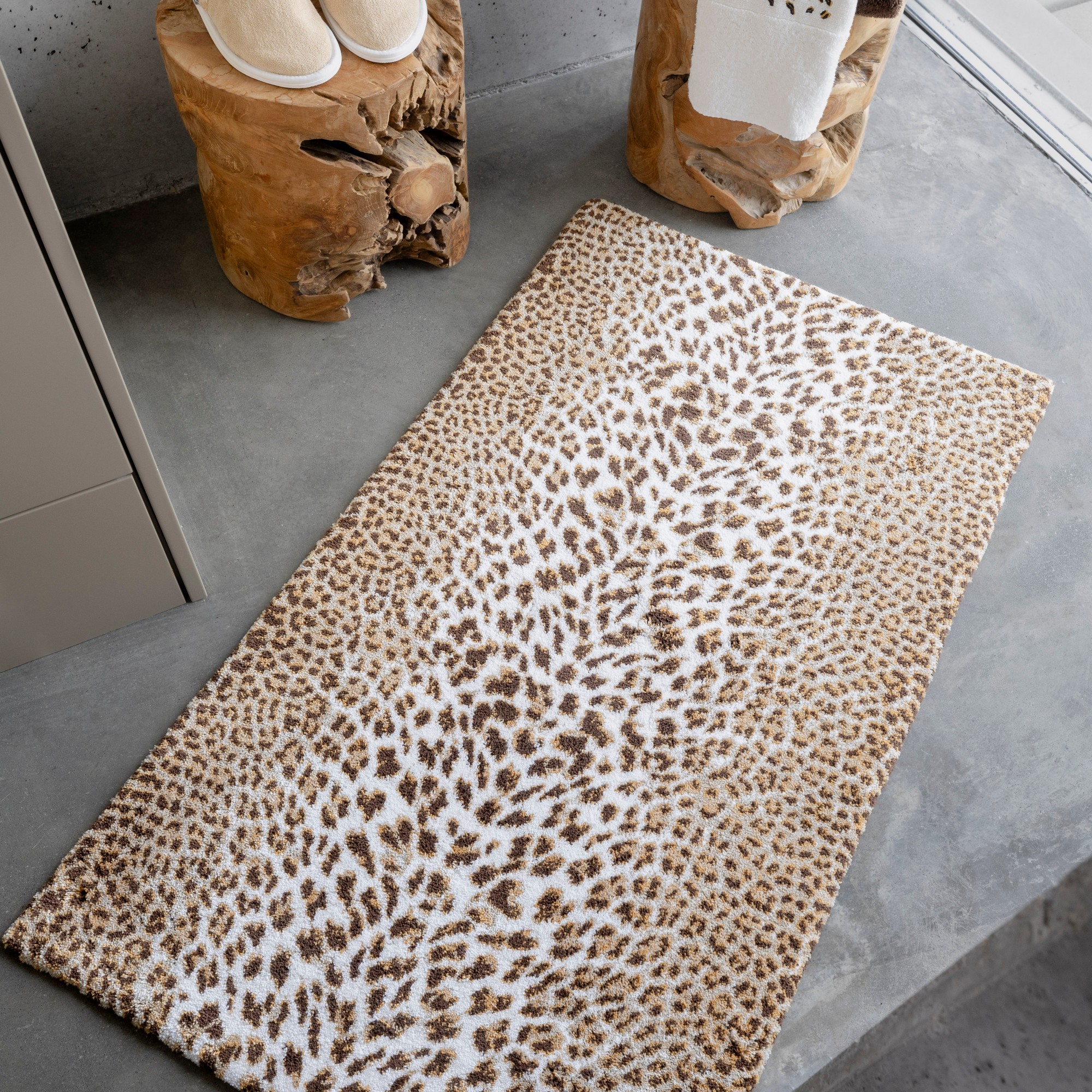 Feline Bath Mat 795 By Designer Abyss Habidecor In Mustang